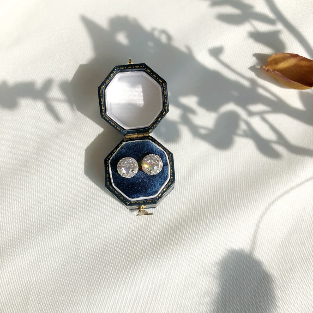 [ラッキースター]クラシックプリンセスラウンドシェイプピアス