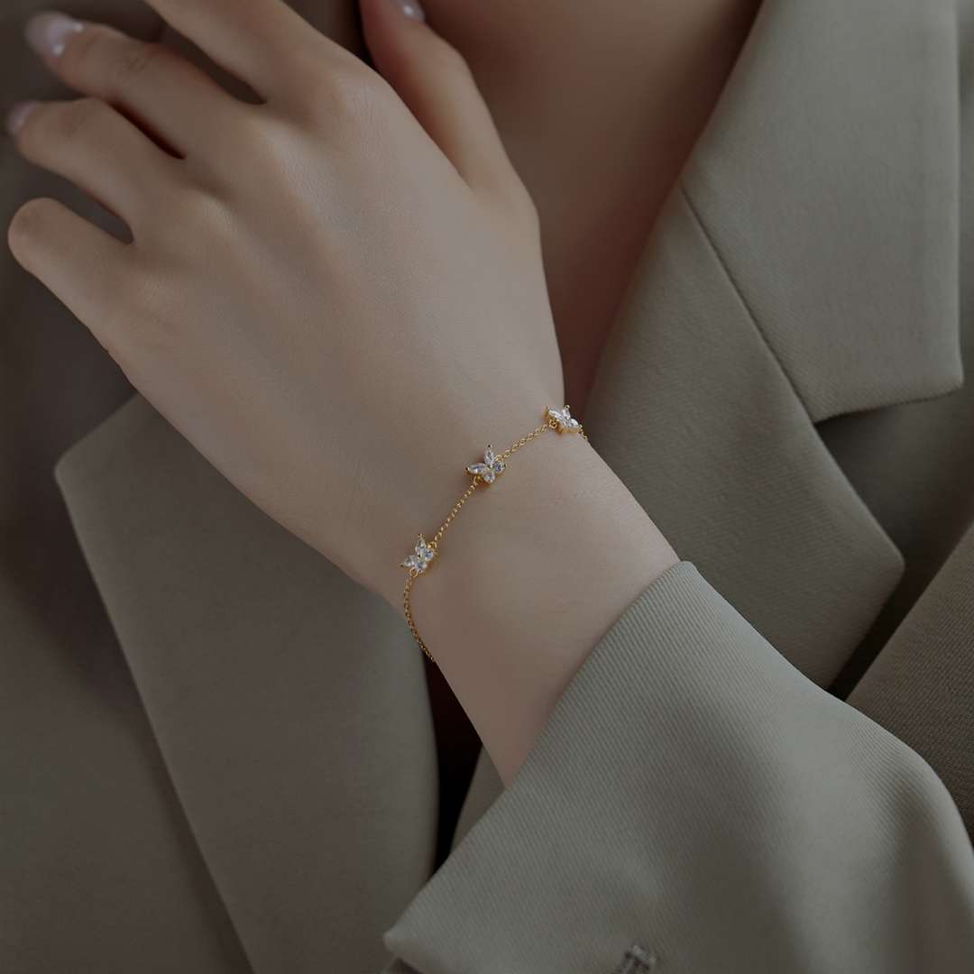 [Lucky Star]Radiant Butterfly Shape Necklace