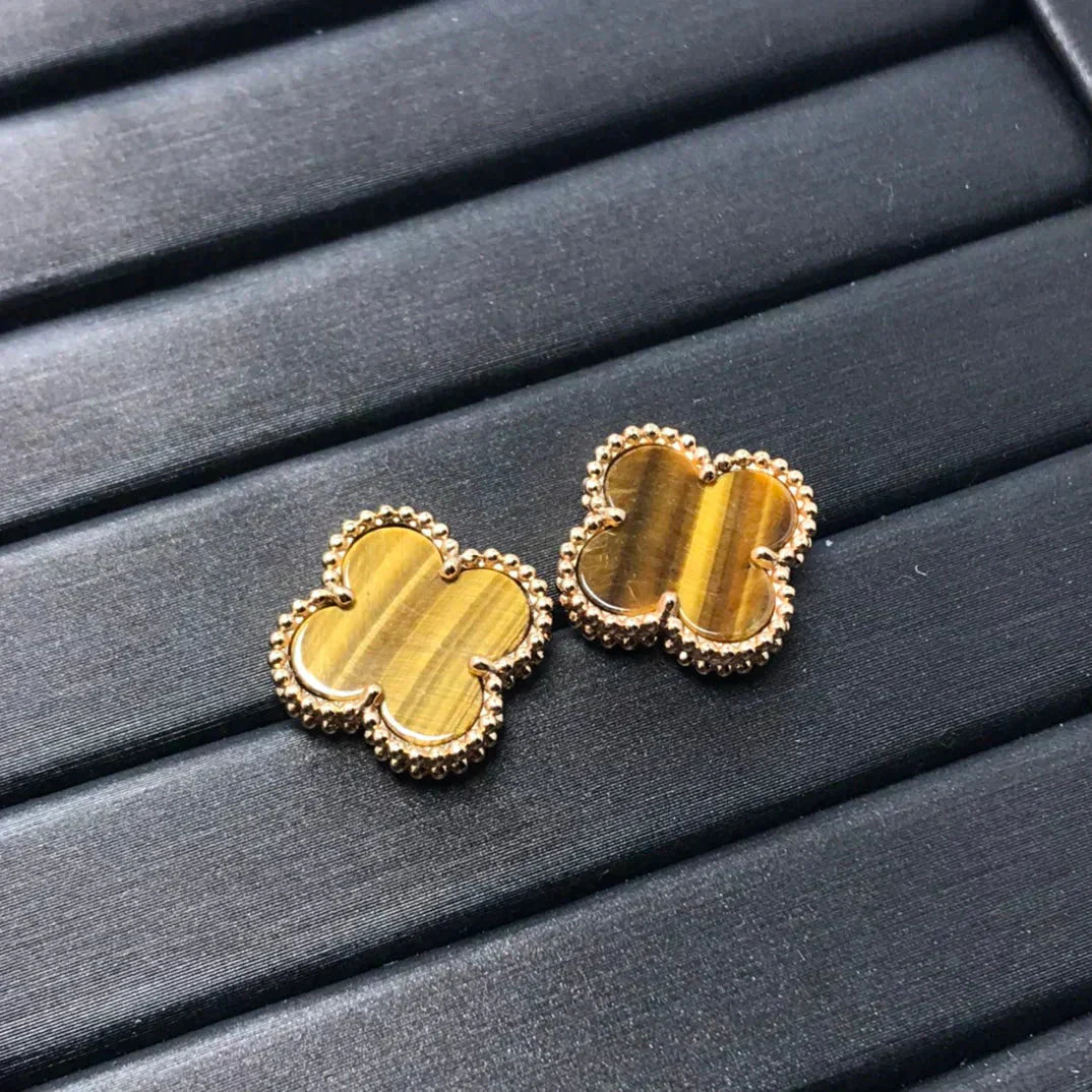 [Lucky Star]CLOVER MEDIUM 1 MOTIFS TIGER EYE EARRINGS