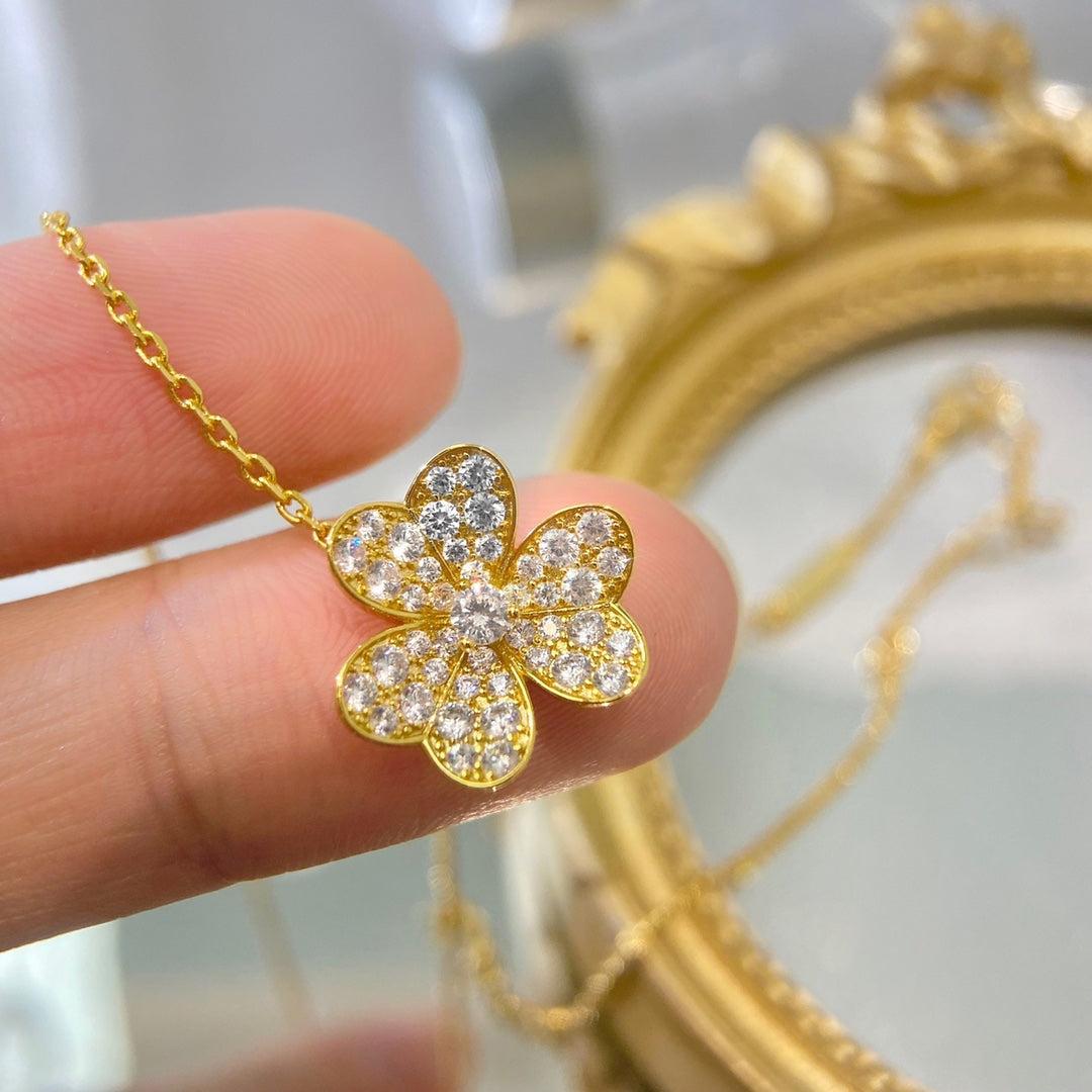 [Lucky Star]FLOWER DIAMOND NECKLACE