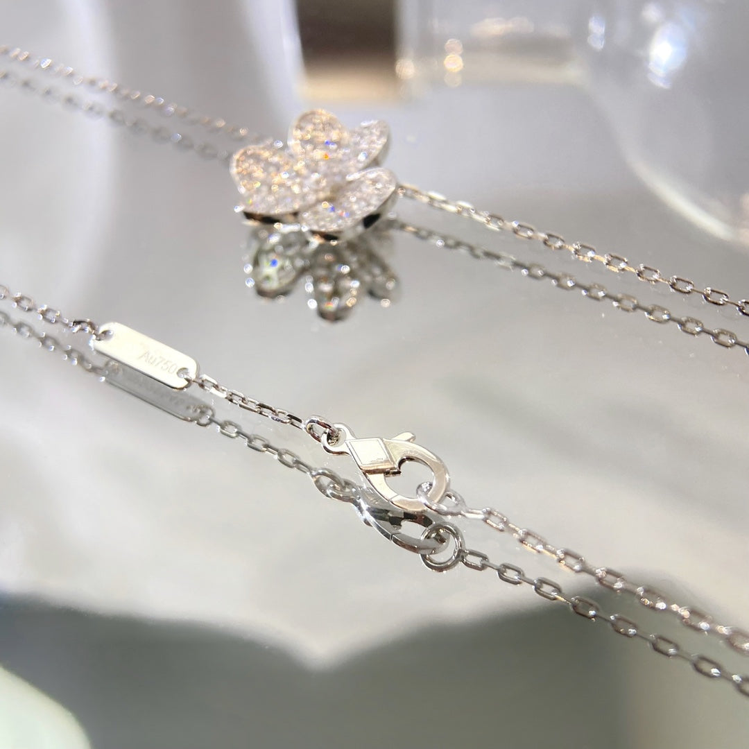 [Lucky Star]FLOWER DIAMOND NECKLACE