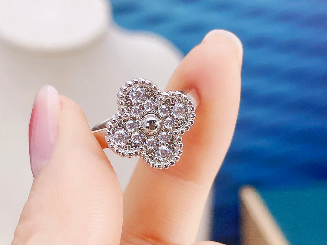 [Lucky Star]CLOVER DIAMOND RING