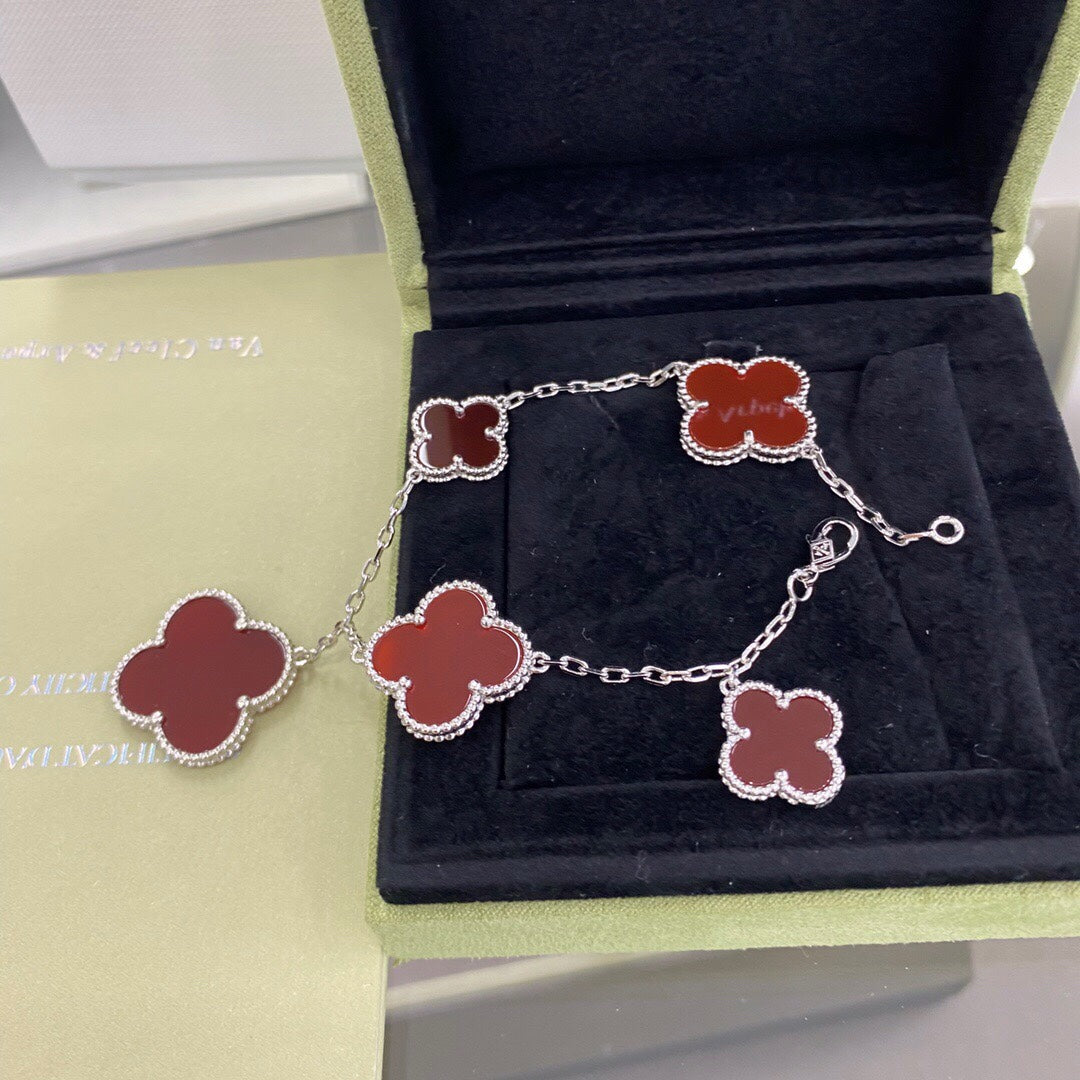 [Lucky Star]CLOVER 5 MOTIFS SIVLER CARNELIAN BRACELET