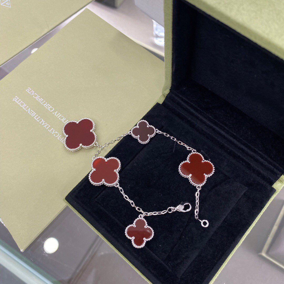 [Lucky Star]CLOVER 5 MOTIFS SIVLER CARNELIAN BRACELET