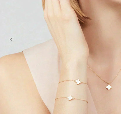[Lucky Star]CLOVER MINI 9.5MM WHITE MOTHER-OF-PEARL NECKLACE