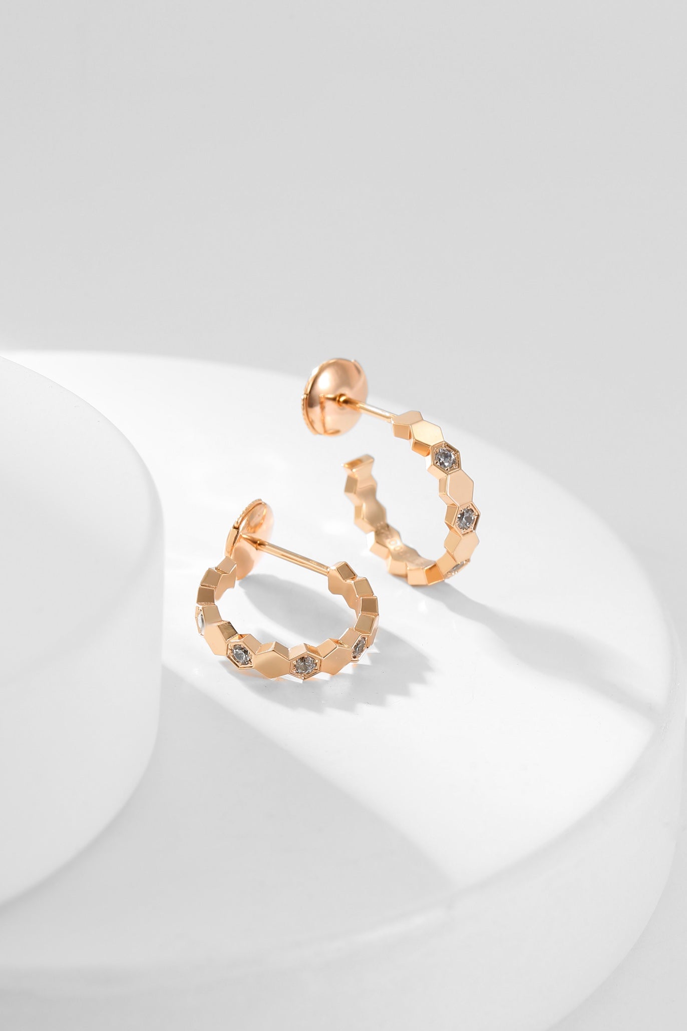 [Lucky Star]BEE LOVE DIAMOND HOOP EARRINGS