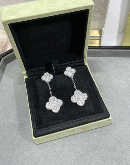 [Lucky Star]CLOVER 2 MOTIFS DIAMOND PAVED SILVER EARRINGS