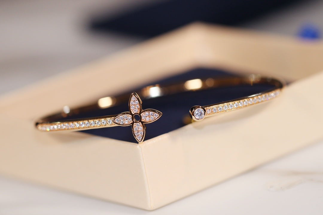 [Lucky Star]IDYLLE GOLD OFFENES ARMBAND MIT DIAMANTEN
