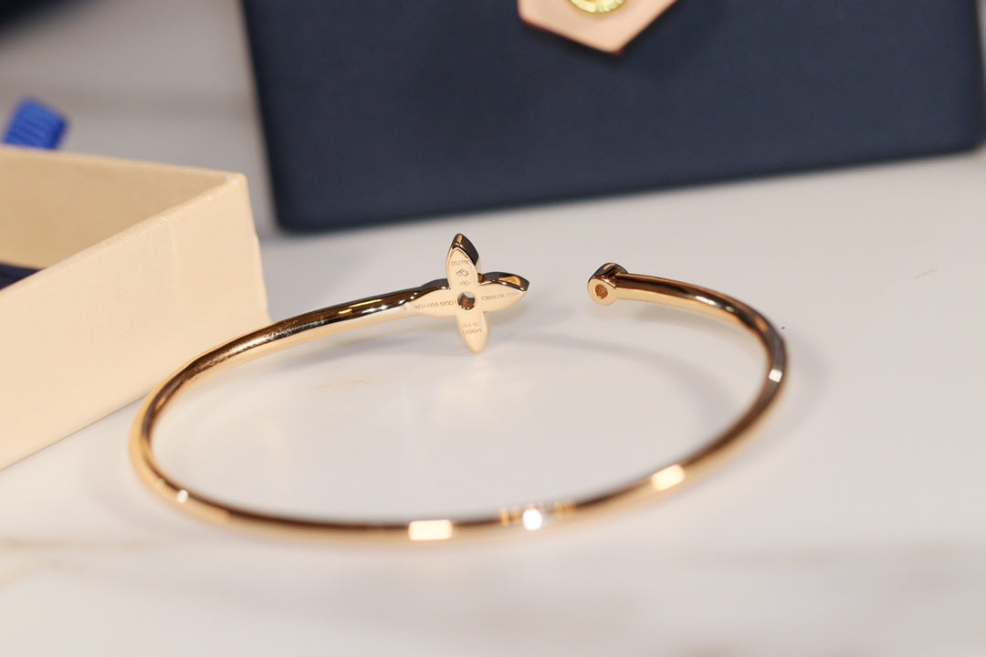 [Lucky Star]IDYLLE GOLD OFFENES ARMBAND MIT DIAMANTEN