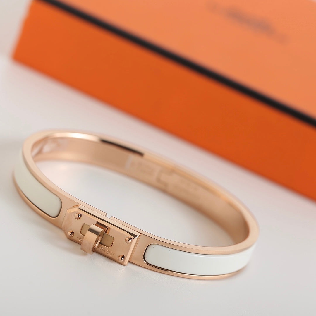 [ラッキースター]HM ケリー ホワイト ブレスレット