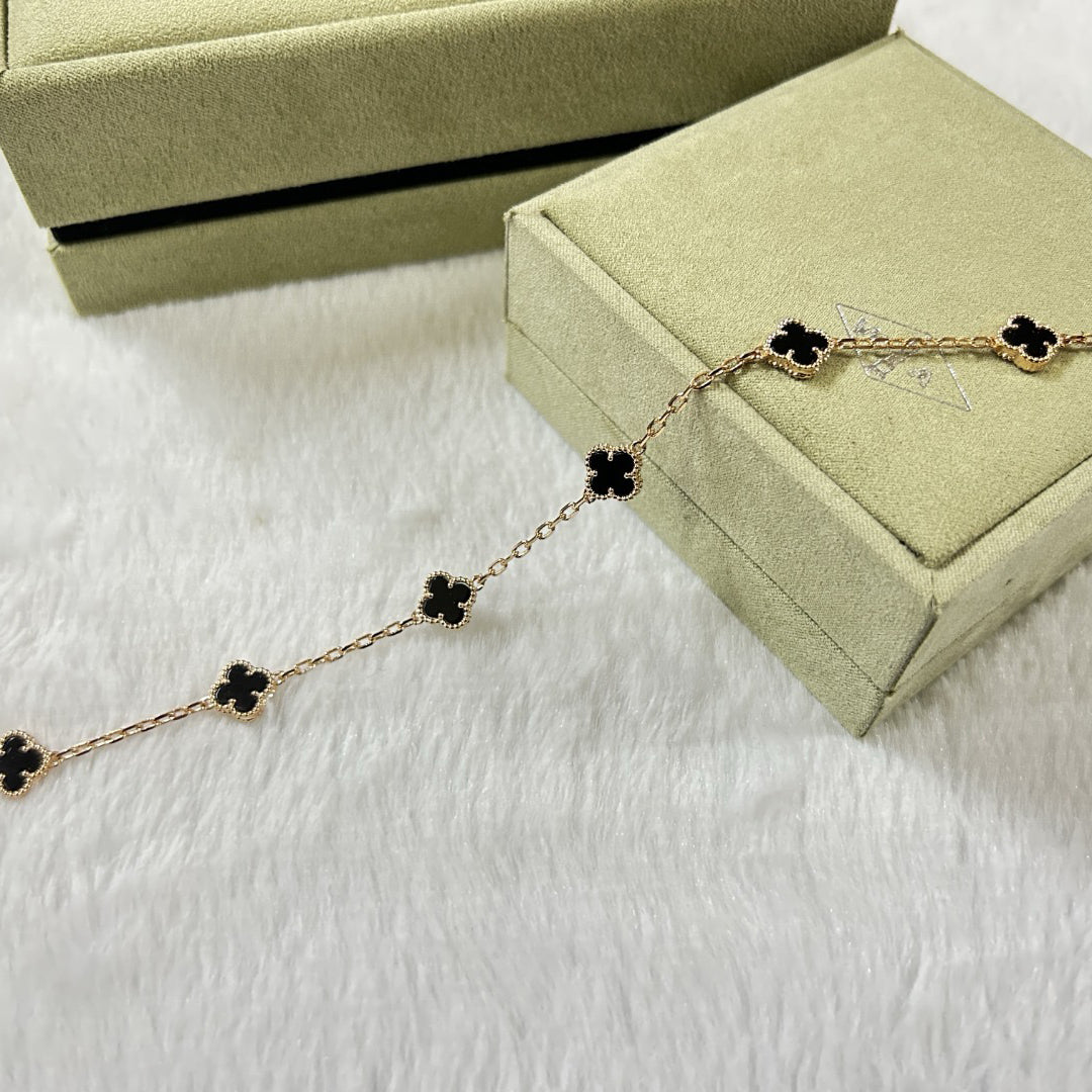 [Lucky Star]CLOVER 6 MOTIF  ONYXS BRACELET