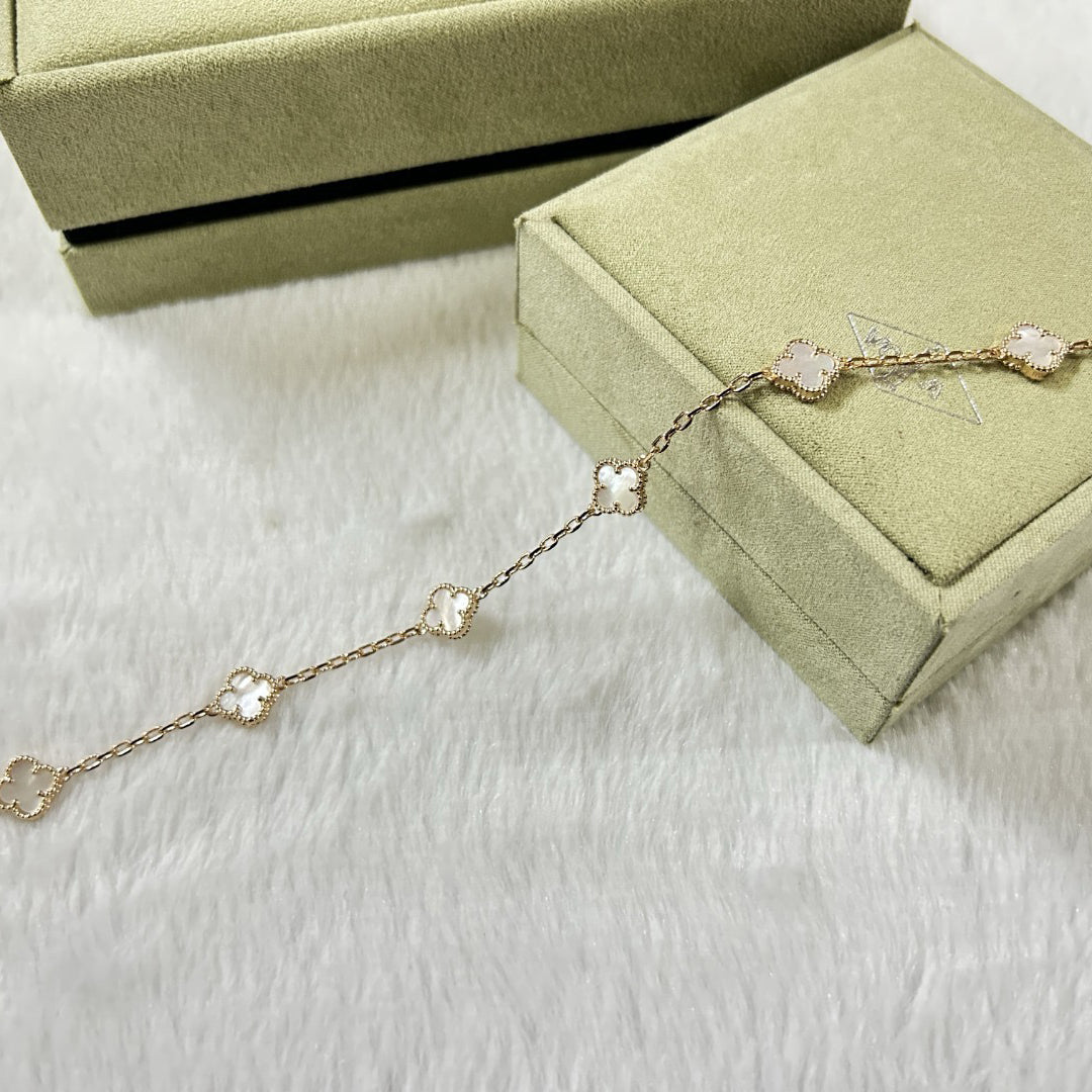 [Lucky Star]CLOVER 6 MOTIF WHITE MOP BRACELET