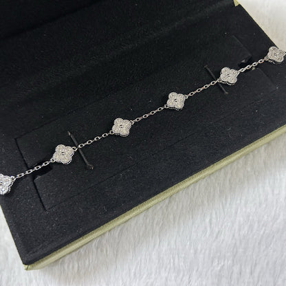 [Lucky Star]CLOVER 6 MOTIF DIAMOND BRACELET
