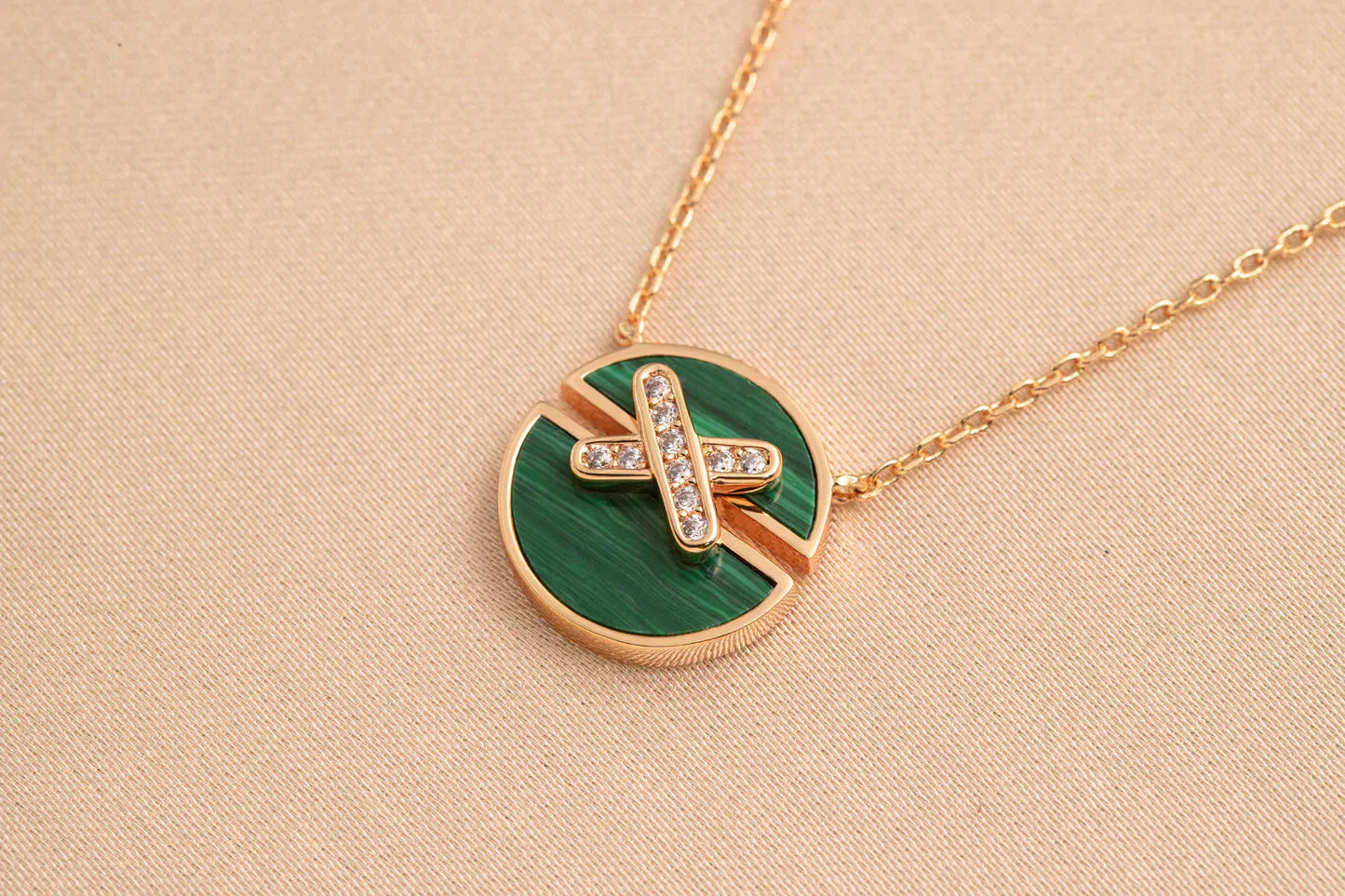 [らき☆すた]JEUX DE ROSE ゴールドダイヤモンドネックレス