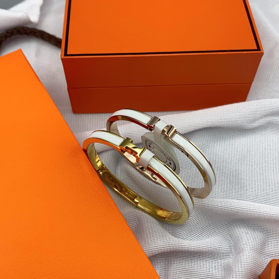 [Lucky Star]CLASSIC HM CLIC WHITE 8MM ENAMEL BRACELET