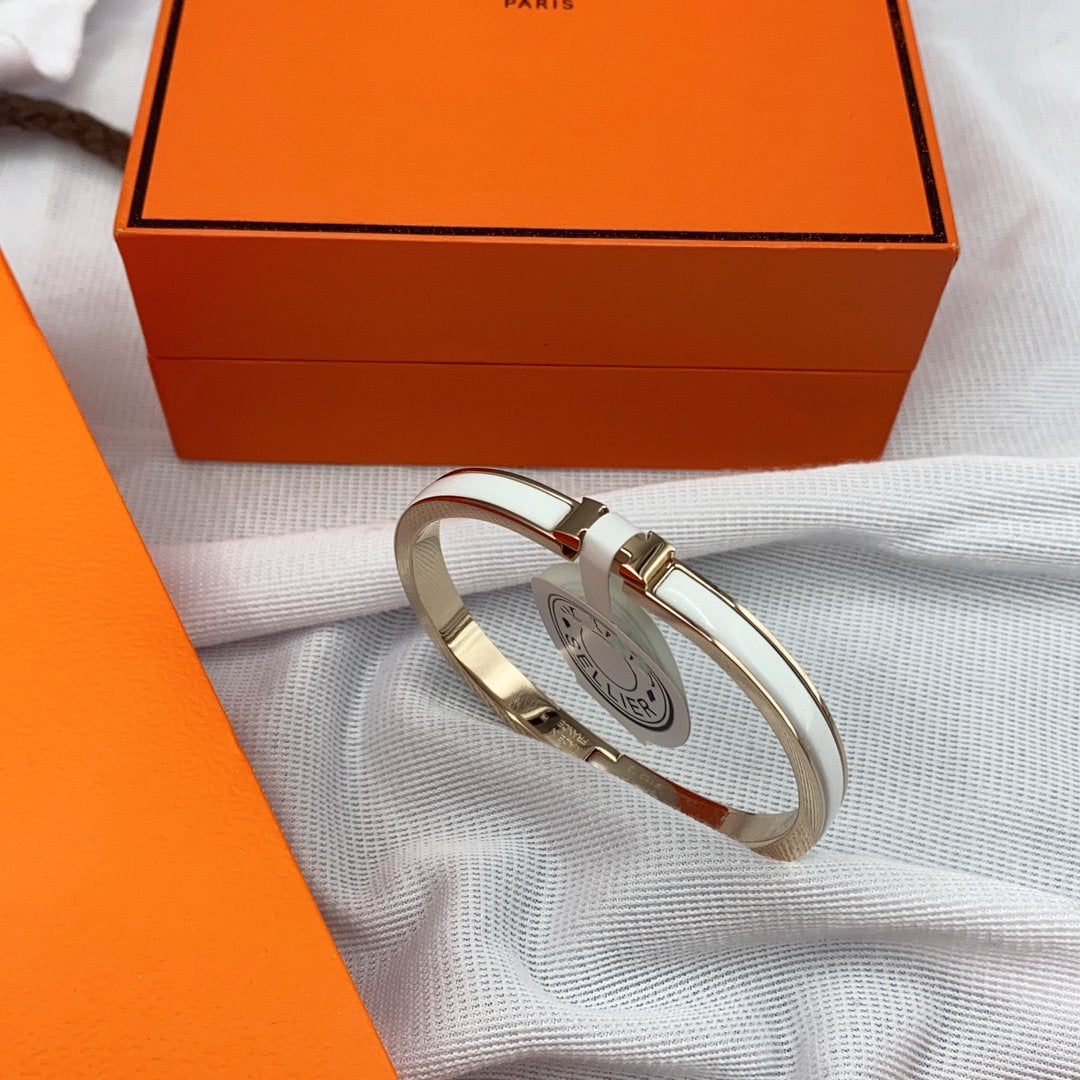 [Lucky Star]CLASSIC HM CLIC WHITE 8MM ENAMEL BRACELET