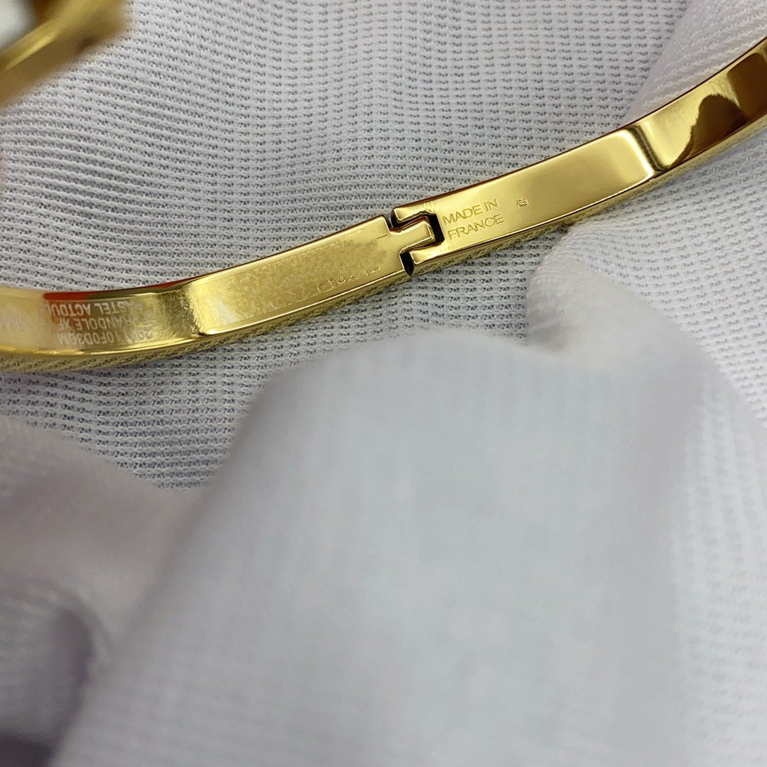 [Lucky Star]CLASSIC HM CLIC WHITE 8MM ENAMEL BRACELET