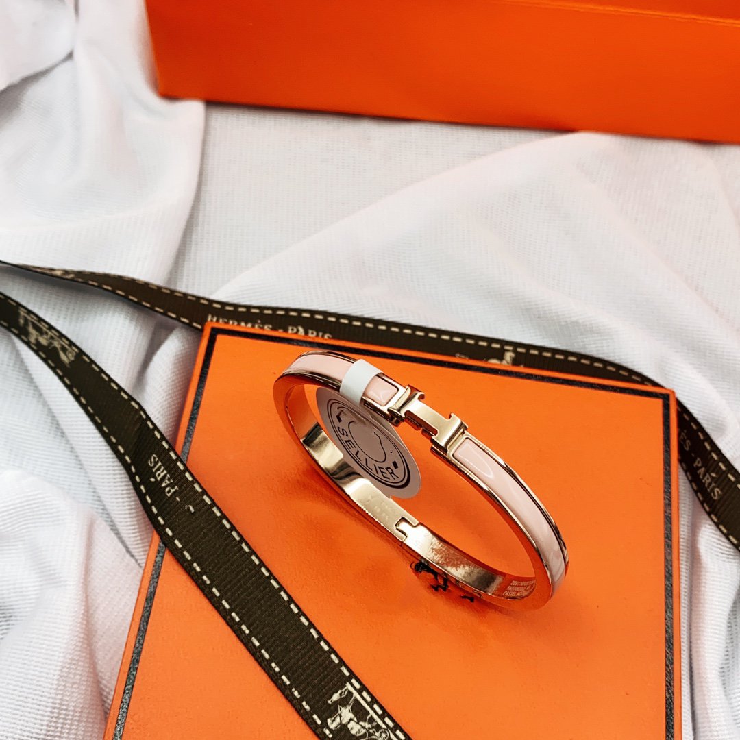 [ラッキースター]クラシック HM クリック ピンク 8MM エナメル ブレスレット