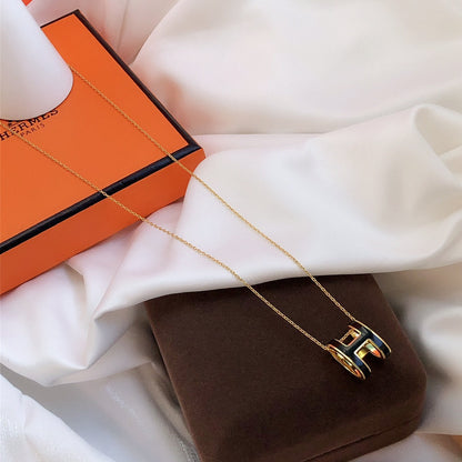 [ラッキースター]HM CLIC ブラックエナメルゴールドネックレス