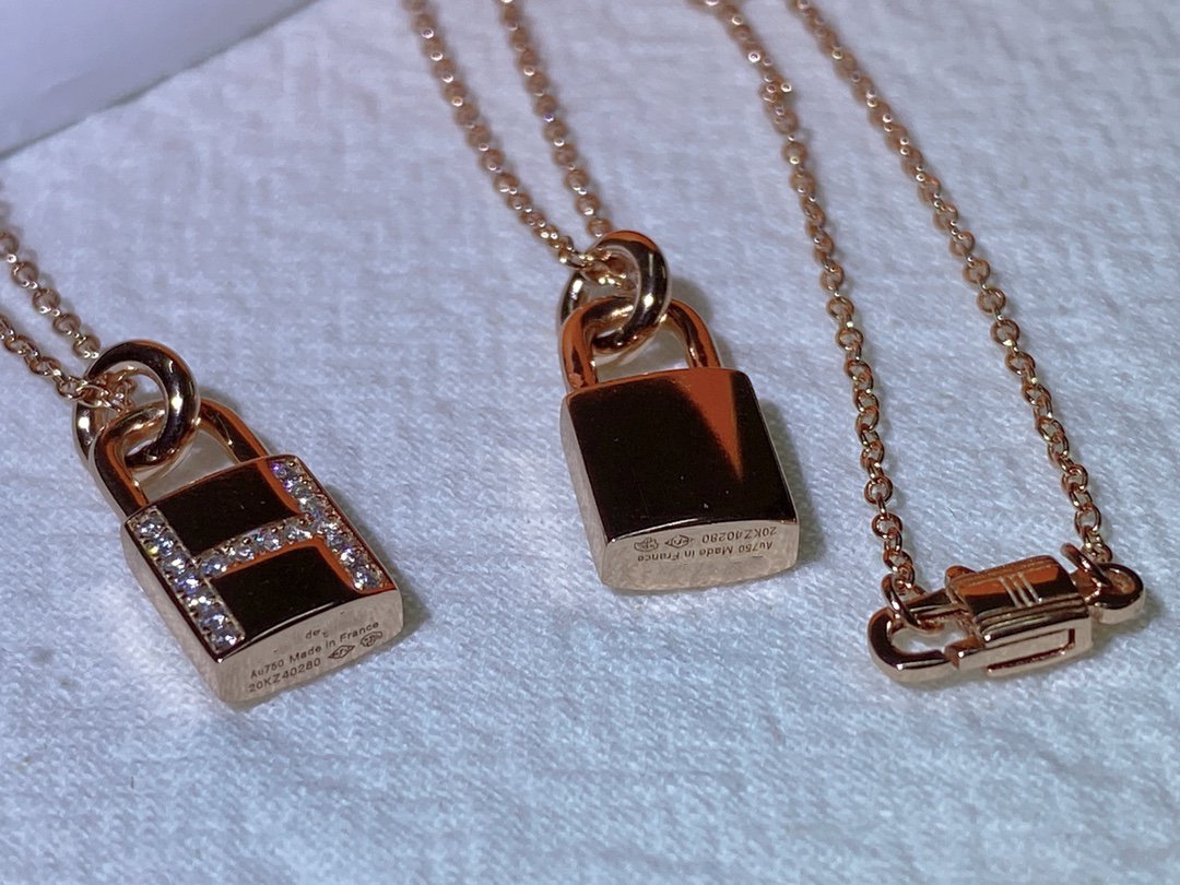 [Lucky Star]HM ADVANCED NICHE LOCK HEAD NECKLACE DIAMONDS