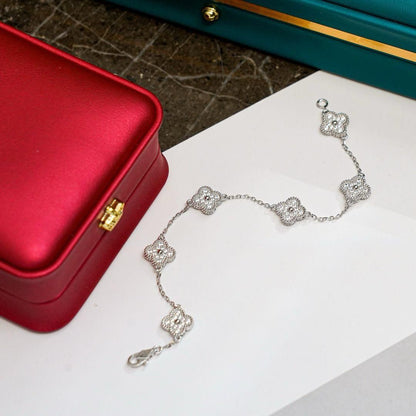 [Lucky Star]CLOVER 6 MOTIF DIAMOND BRACELET