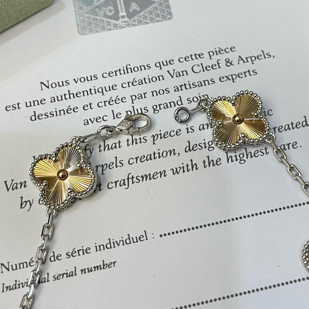 [Lucky Star]CLOVER  5 MOTIFS  CHRISTMAS LIMITED EDITION BRACELET