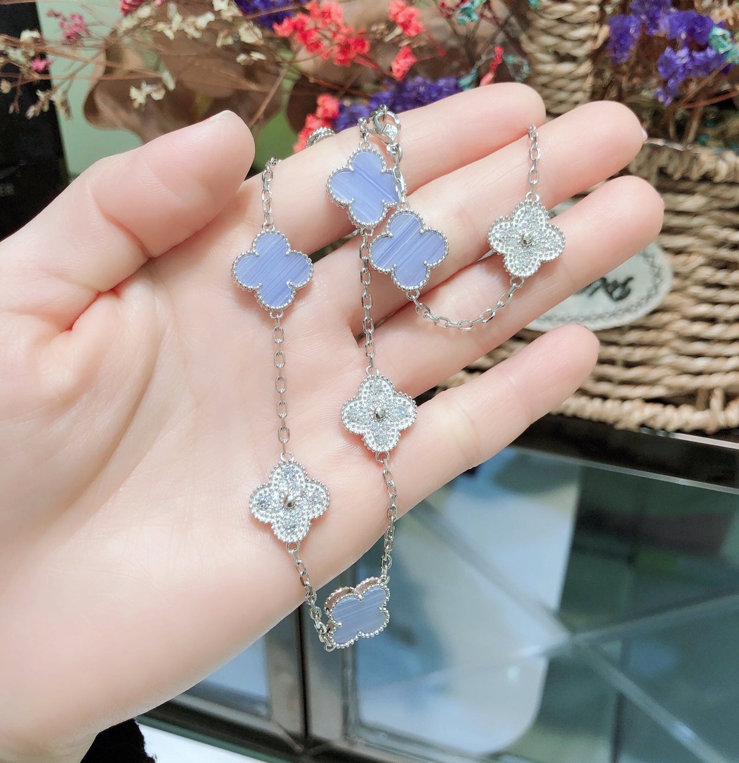 [Lucky Star]CLOVER 10 MOTIFS CHALCEDONY DIAMONDS SILVER NECKLACE