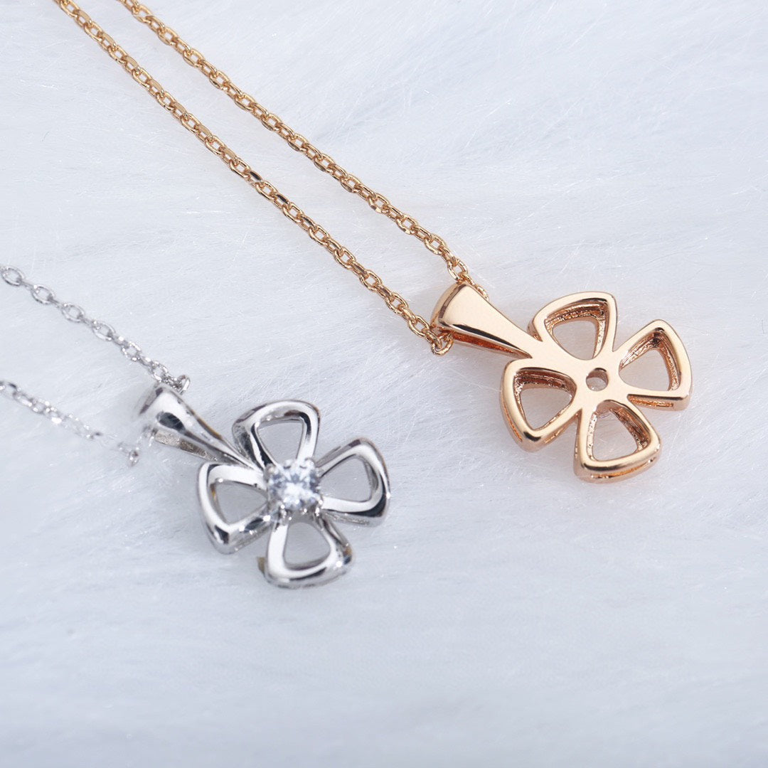 [Lucky Star]FIOREVER HALSKETTE DIAMANT ZENTRUM