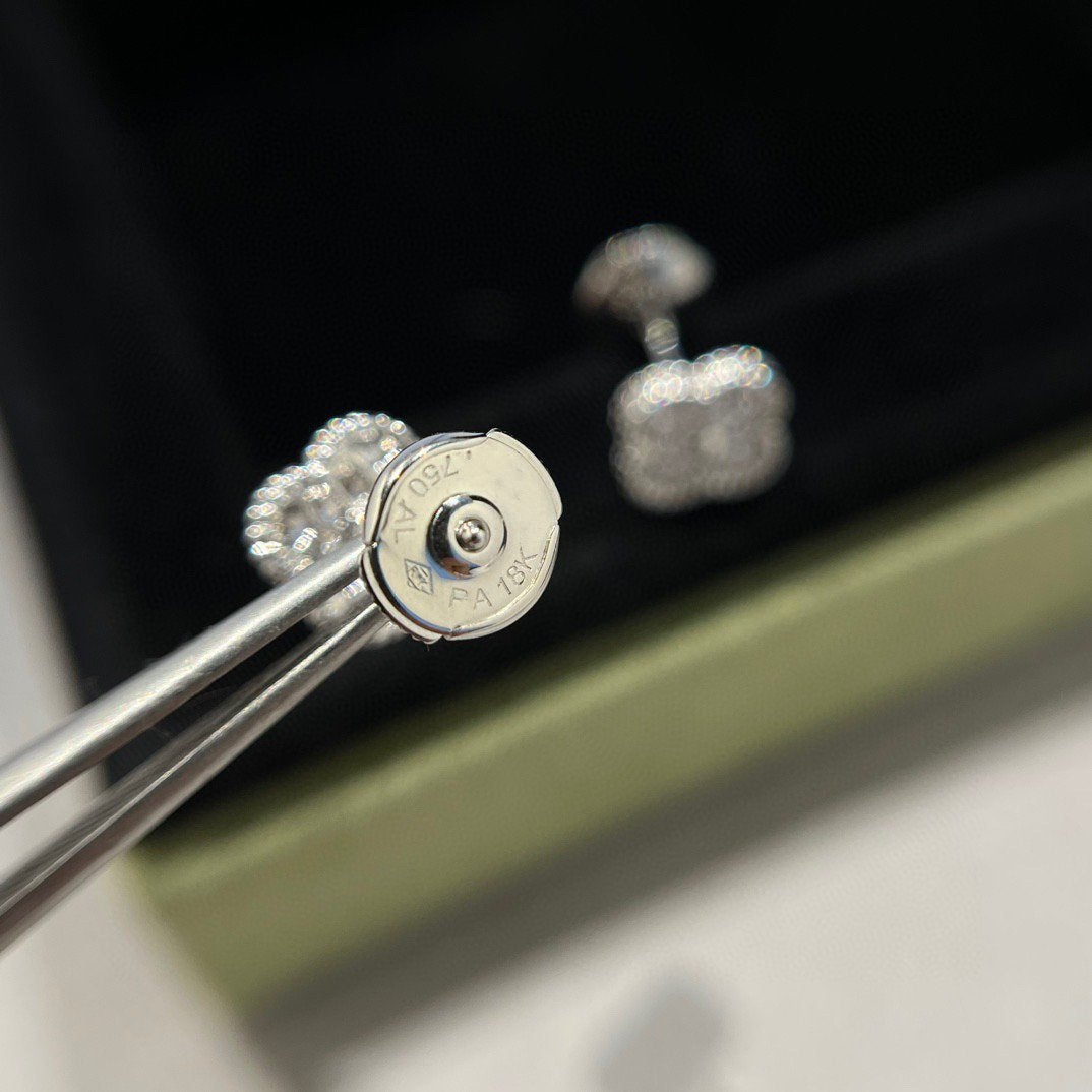[Lucky Star]CLOVER MINI DIAMOND STUD EARRINGS