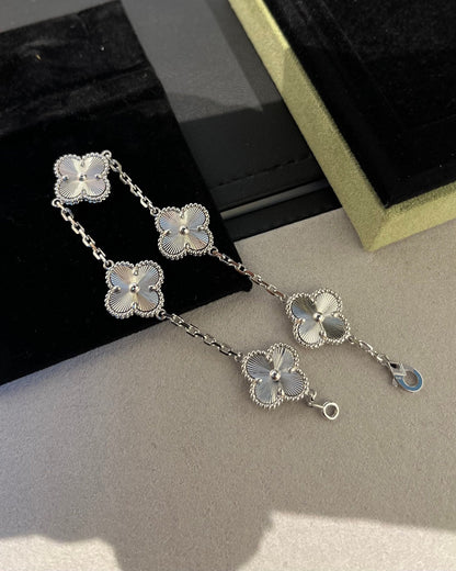 [Lucky Star]CLOVER SILVER 5 MOTIFS BRACELET